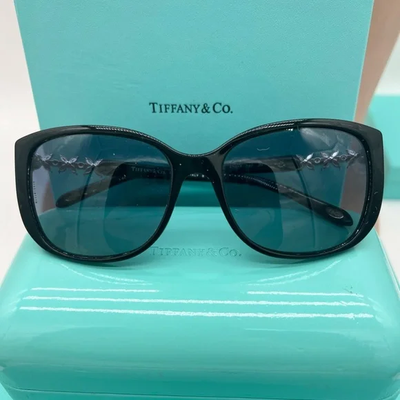 🔴🆑Authentic Tiffany & Co. Black Sunglasses🆑🔴 - Picture 1 of 9